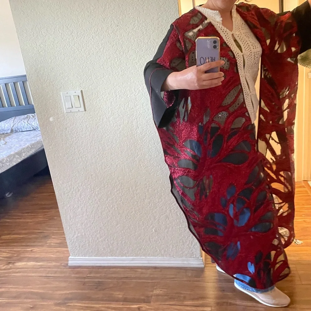 Red and Black Sheer Floral Kimono Wrap - Picture 3 of 9
